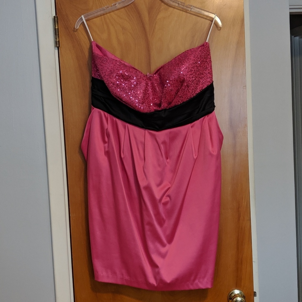 👄 Pink sequin Dress